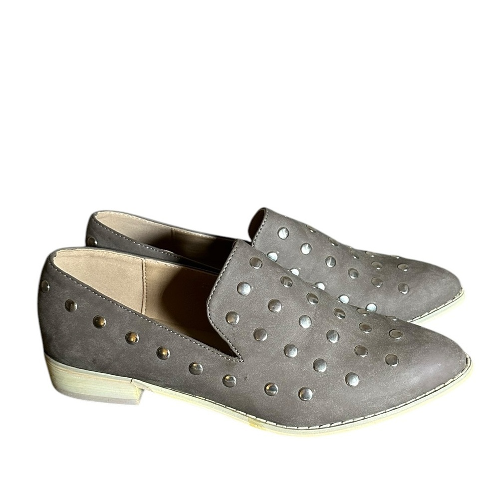 JC Nubuck Stud loafer grey pointed toe wood sole 7 shoes flats